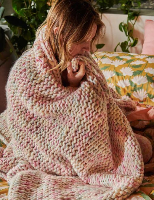 KIP CO Coral Sea Chunky Knit Blanket