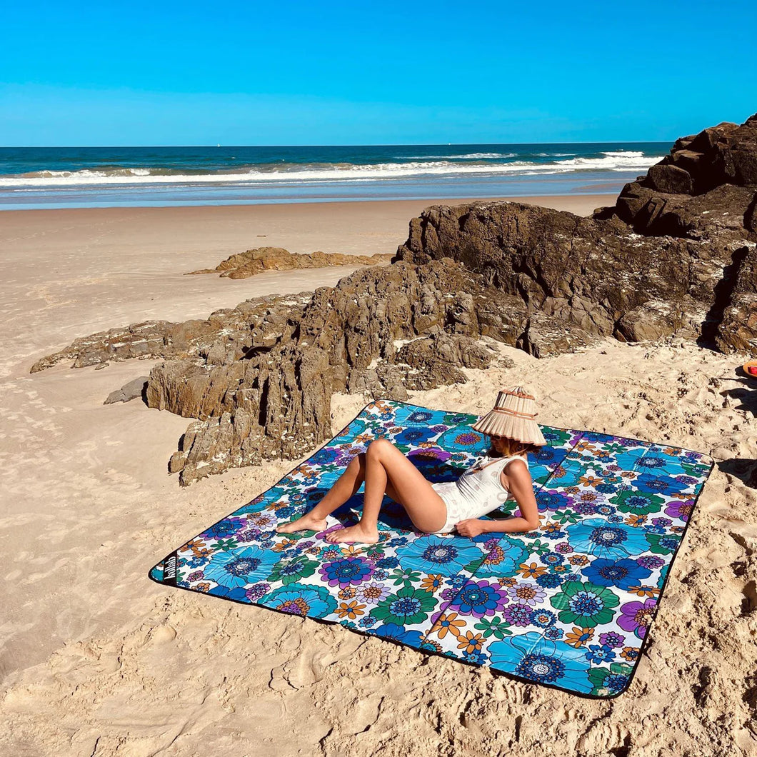 KOLLAB - Ocean Floral Picnic Mat