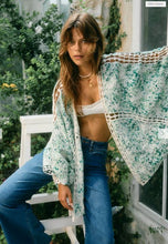 ISLE OF MINE - Oline Lace Cape - Jasmine