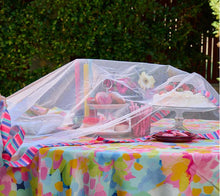 ANNABEL Trends - Buzz Off Food Cover