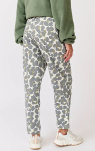 CARTEL & WILLOW - Grace Pant - Khaki Leopard