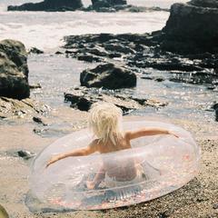 Sunny Life - Pool Ring Confetti